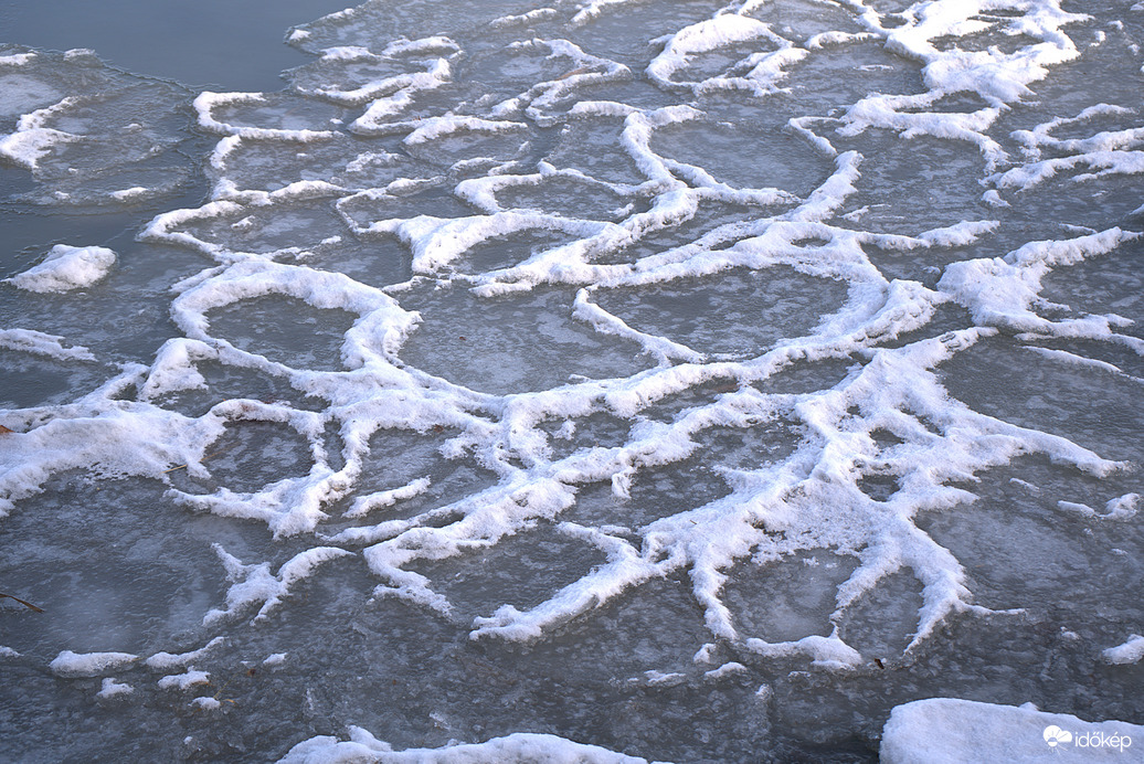Jég a Balatonon