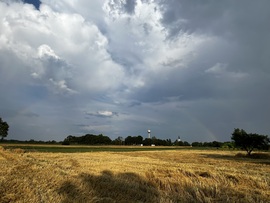 Egy halvány szivárvány is megmutatkozott