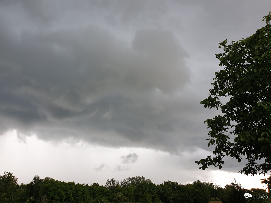 Zivatar, felhőszakadás