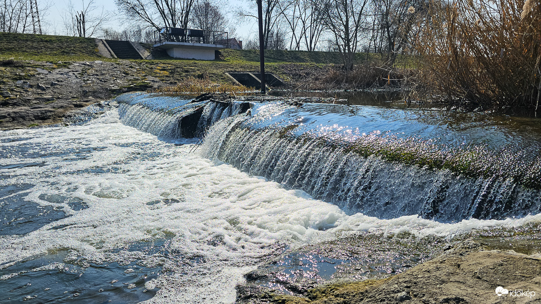 Természetes jakuzzi