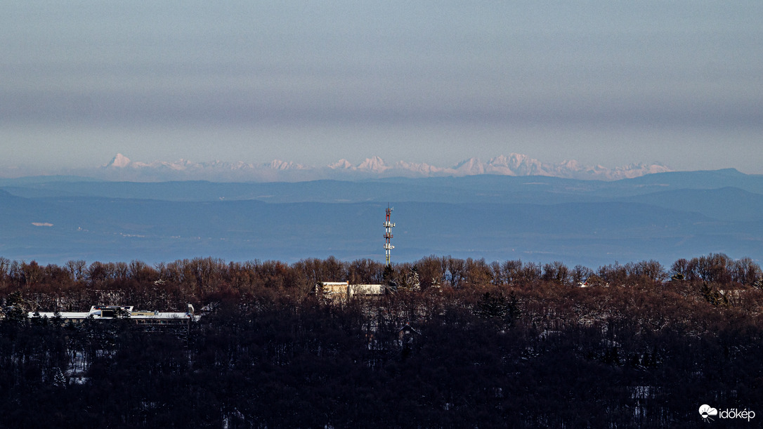 Magas-Tátra a Pilis-tetőről