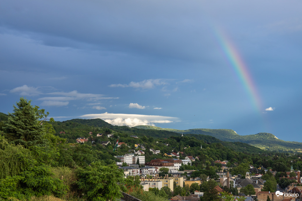 Szivárványkapu Esztergomra