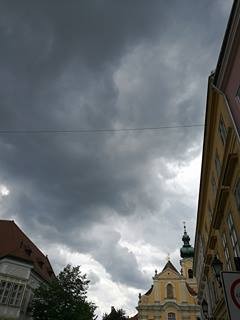 Mintha esni akarna ?