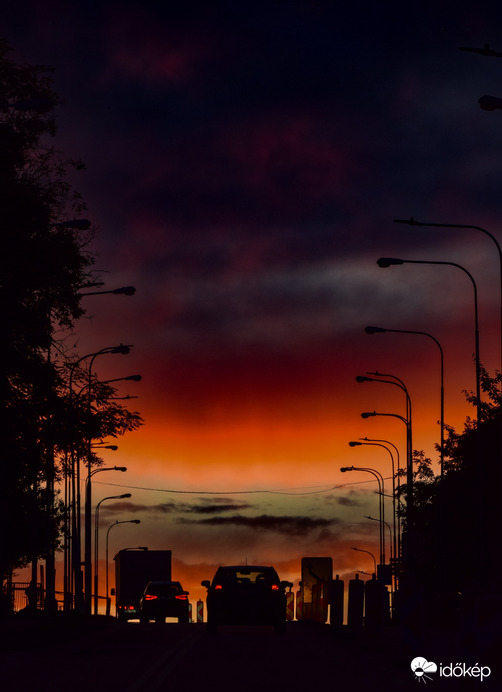 Vöröslő színekben 