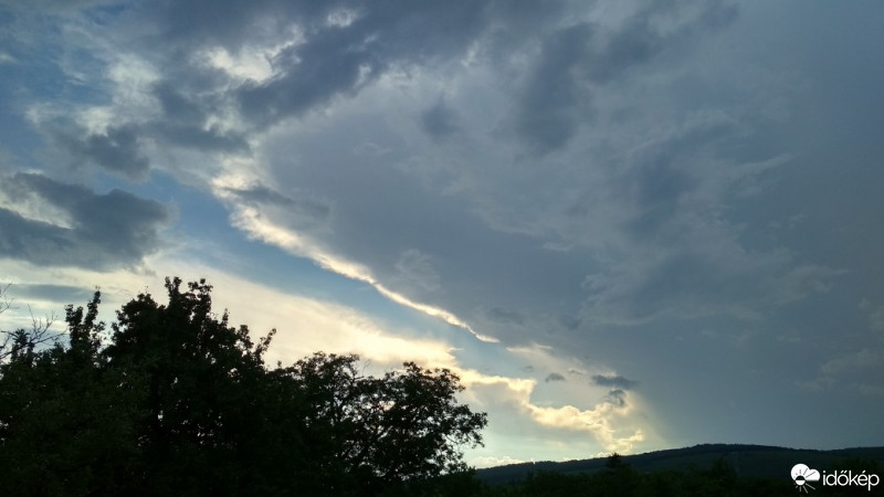 Felsőtárkány