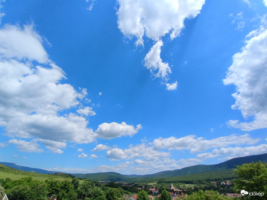 Felsőtárkány
