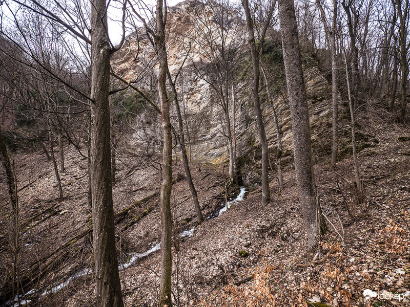 Imó-kő szikla