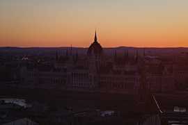 Parlament napkeltekor