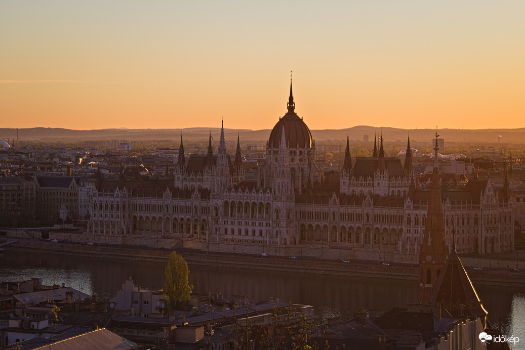 Hajnali Parlament