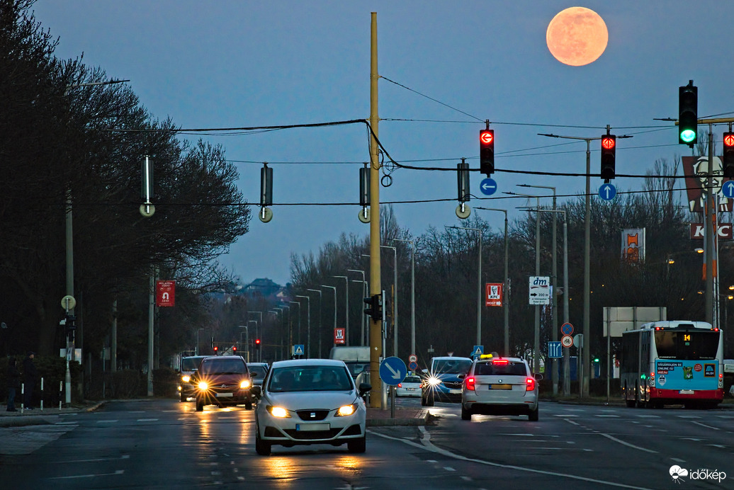 Hold a Budai út felett III.