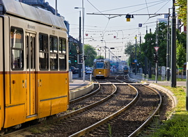 Villamosverseny derült időben