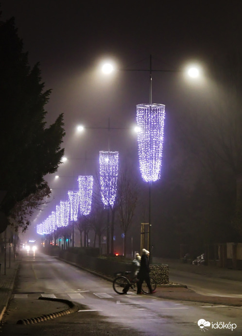 Fehérvári ködös este