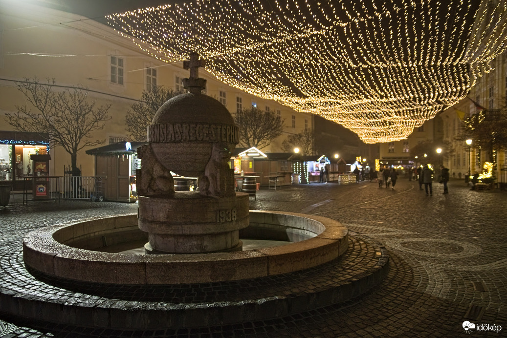 Fehérvári fényplafon