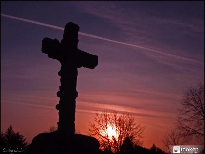 Kereszt naplemente
