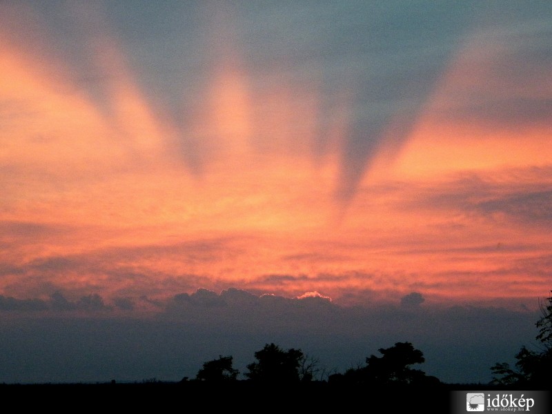 Naplemente az Alpok felett