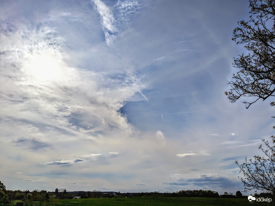 Polgárdi, kezdődik a felhősödés