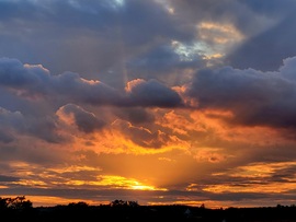 Polgárdi, Naplemente pillanatok 