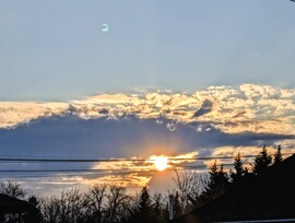 Polgárdi, gyengén felhős, +6 C 