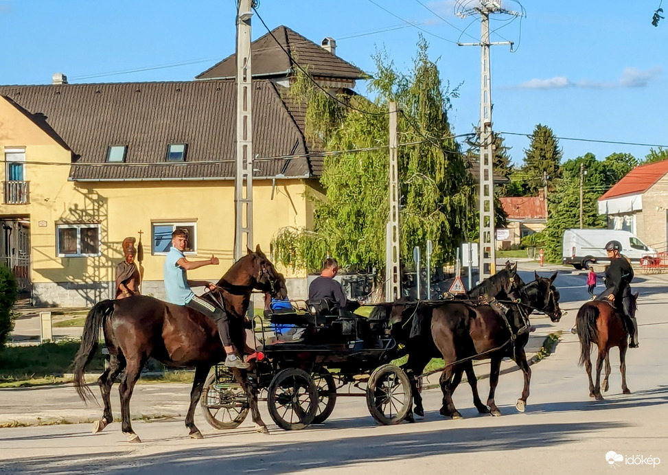 Ritka látvány az utcán2 :)
