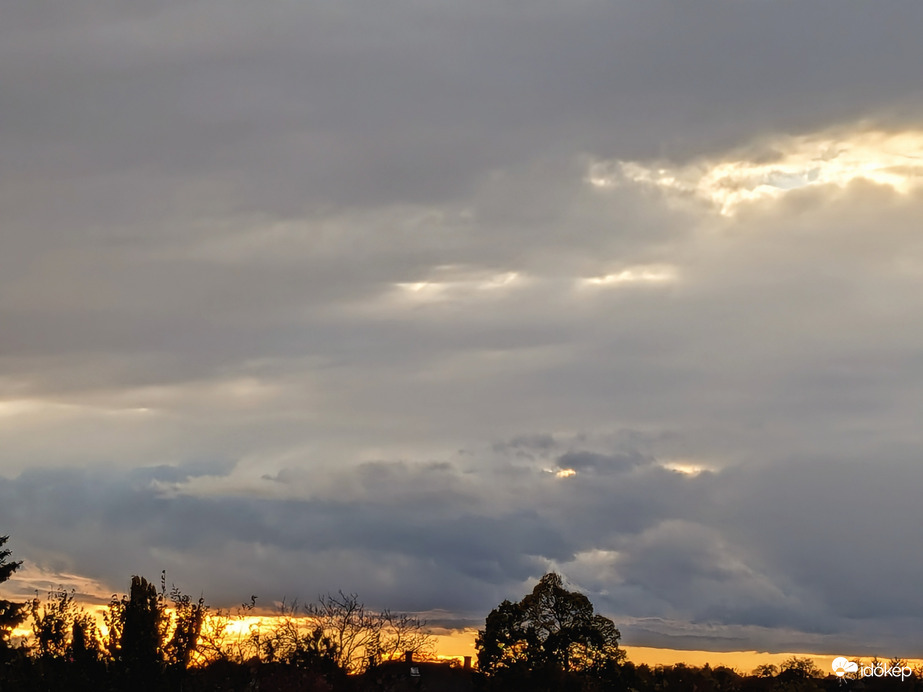 Polgárdi, Naplemente előtt 