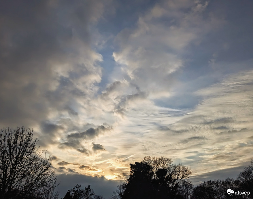 Polgárdi, ismét borul, 9 C