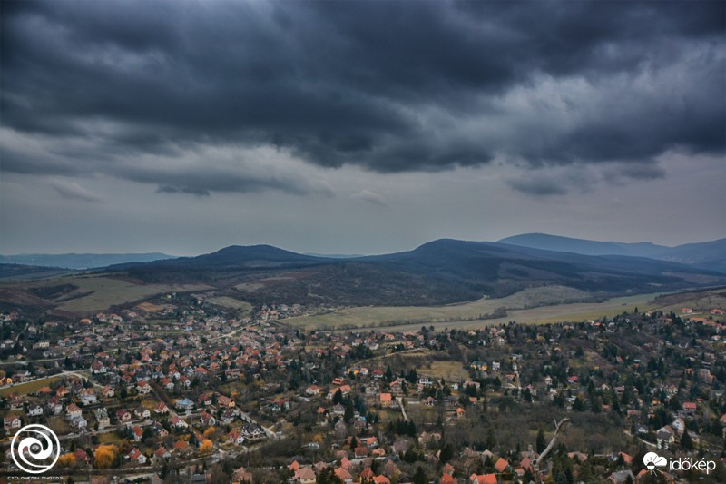 Oszoly-csúcs