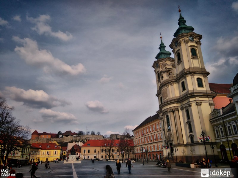Dobó tér, Eger