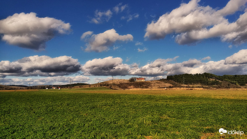 Délelőtti napsütéls