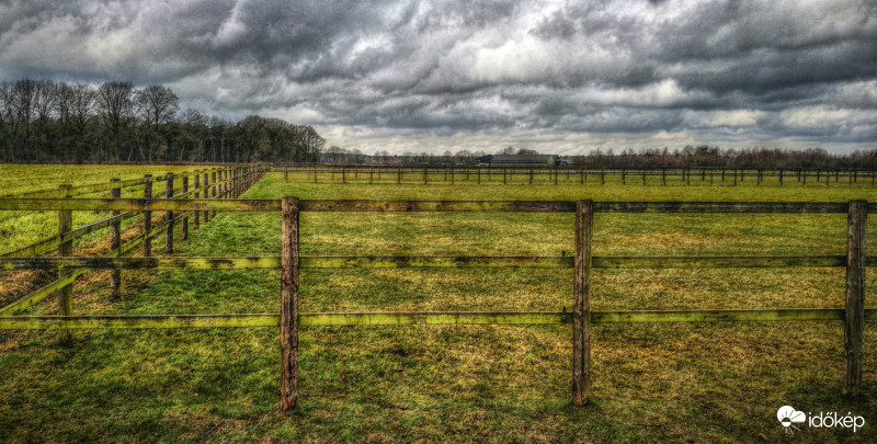 A Legelő, Hooge Mierde