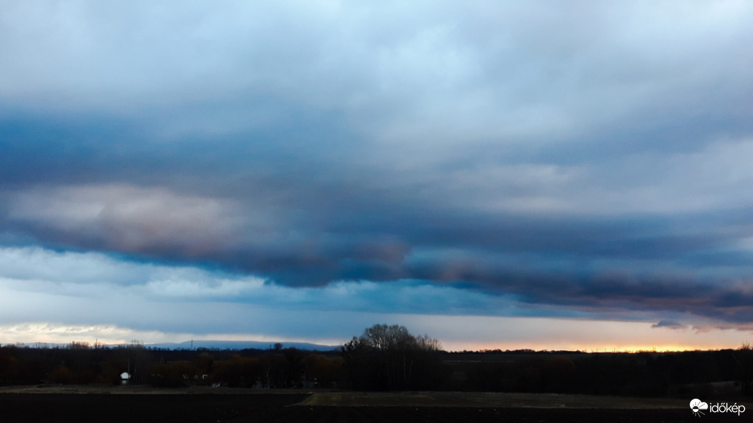 A hidegfront érkezése 01.30.