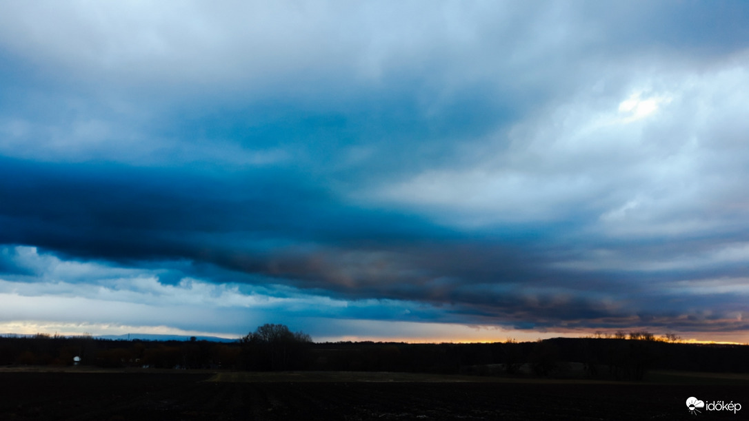 A hidegfront érkezése 01.30.