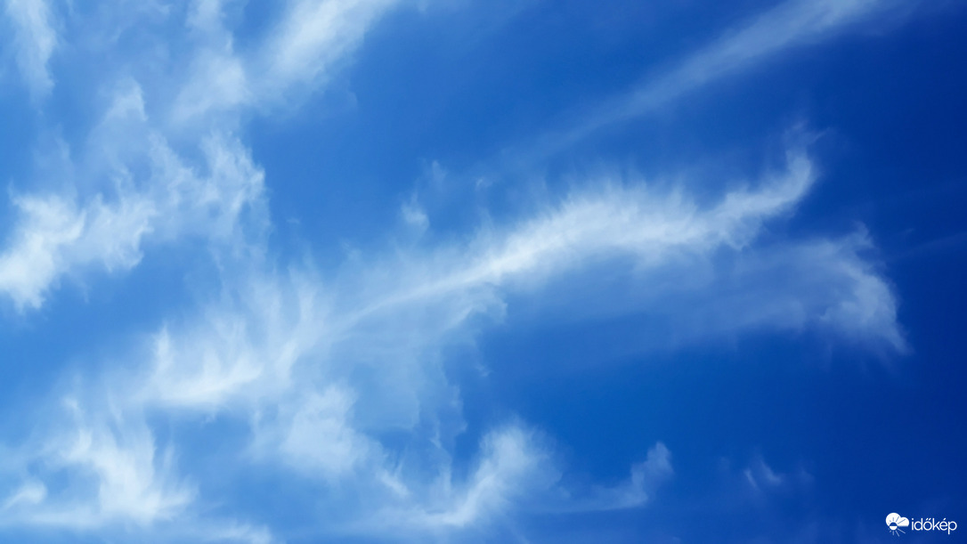 Cirrusok a délutánban 02.16.