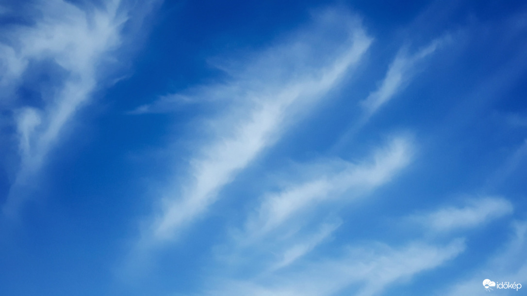 Cirrusok a délutánban 02.16.