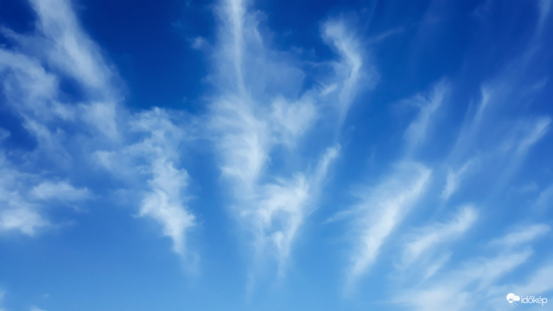 Cirrusok a délutánban 02.16.