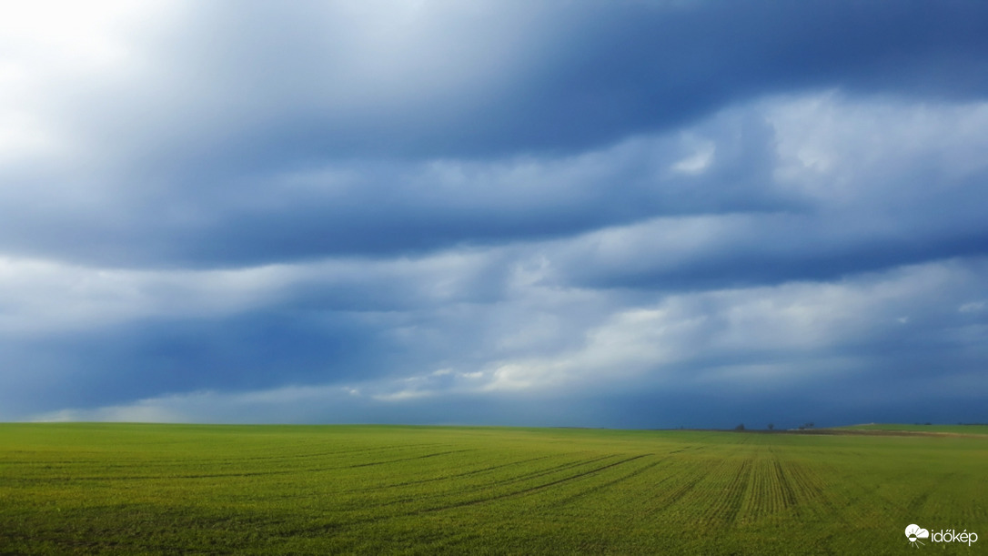 Dudley hidegfronti felhőzete 02.17.