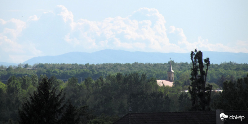 Táj a látóhatáron 