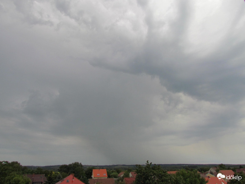 Zivatar Pécs környékén