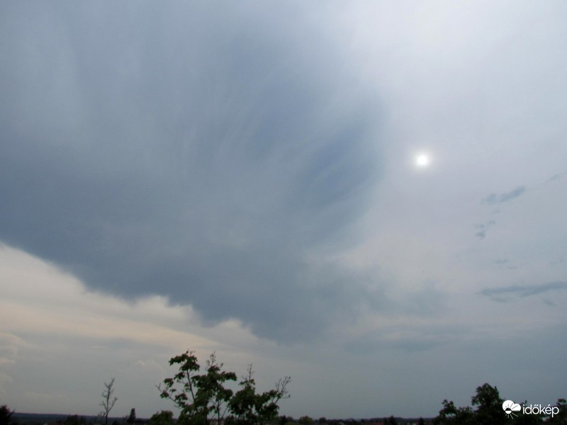 Most, késő du. - Pécs Ny