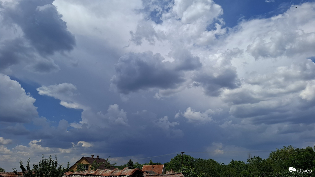 Tiszacsege