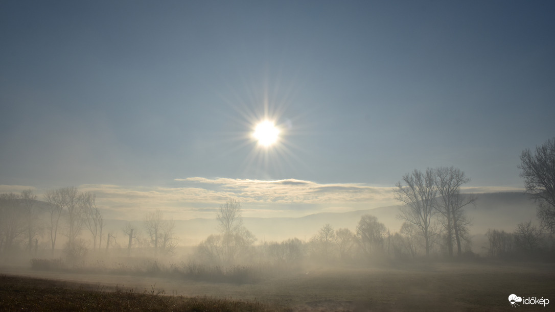 Derűs vasárnapot kívánok mindenkinek! :)