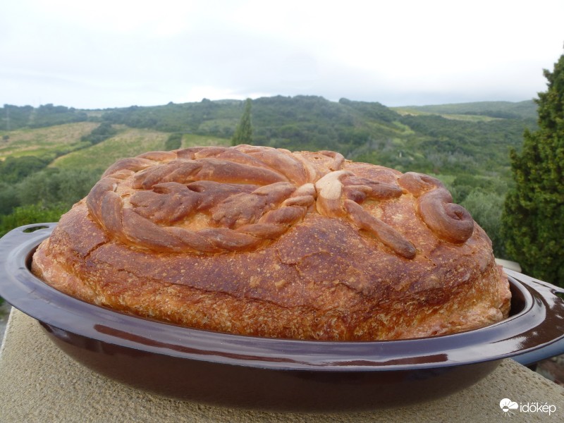 Ünnepi kenyér Toscanaban