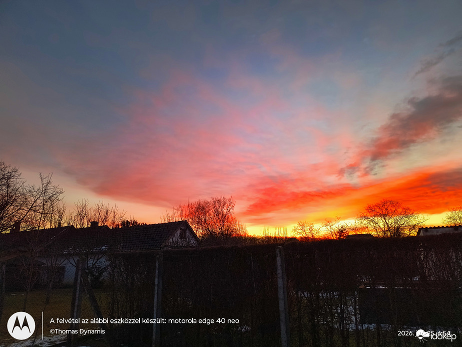 Gyönyörű pirkadat van újra Gyula felett 