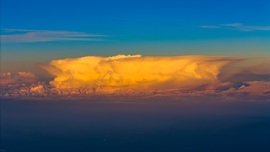 Lángoló zivatarcella