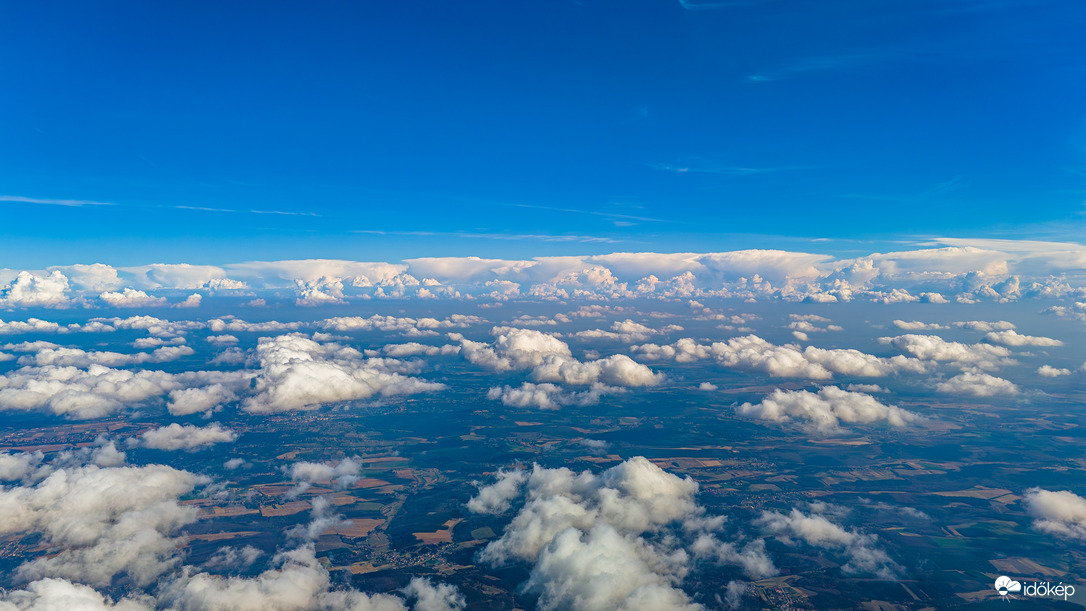 Látványos üllő-sorozat: 5-6 cella egy képen