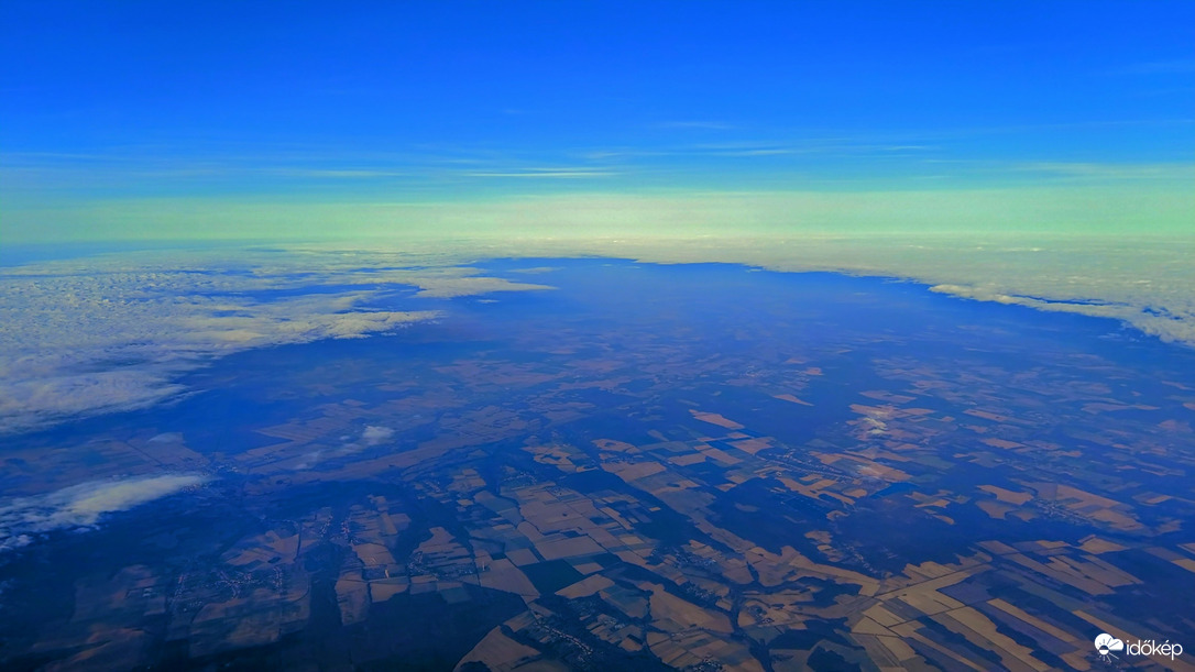 Föld és ég határa