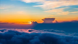 Naplemente mögötti izolált zivatarcella