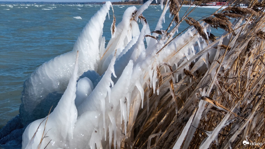 Tegnap múlt 2 éve_03