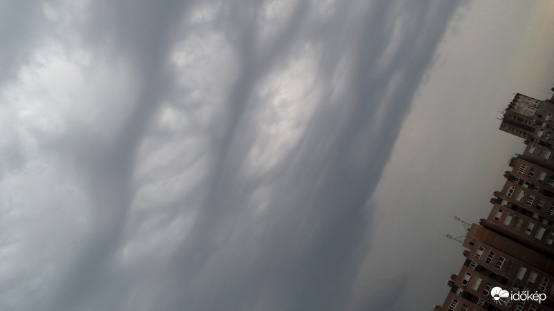 Viharfelhő Szolnok