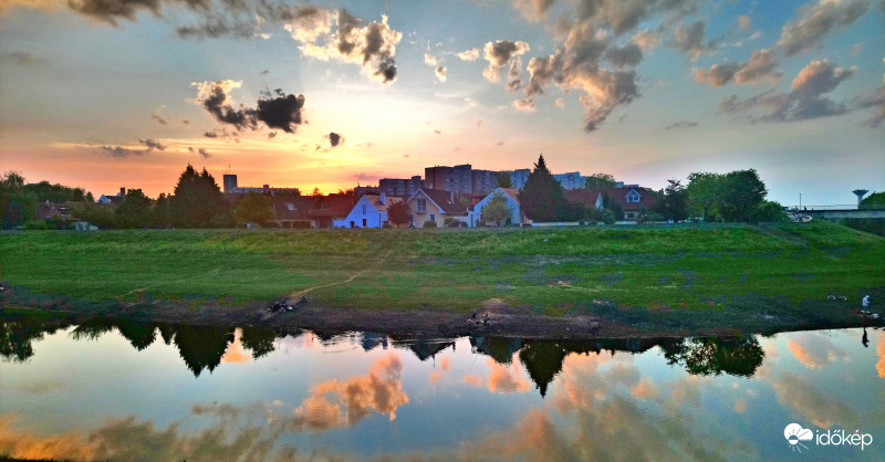 Zagyvaparti tükörkép 