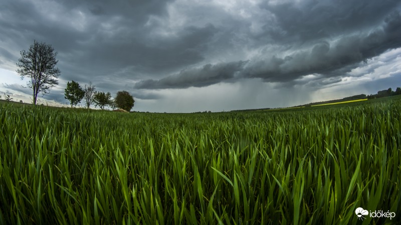 Peremfelhős maszatolás